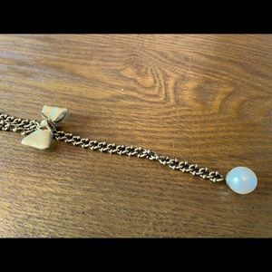 Stella and Dot rustic gold bow pearl necklace